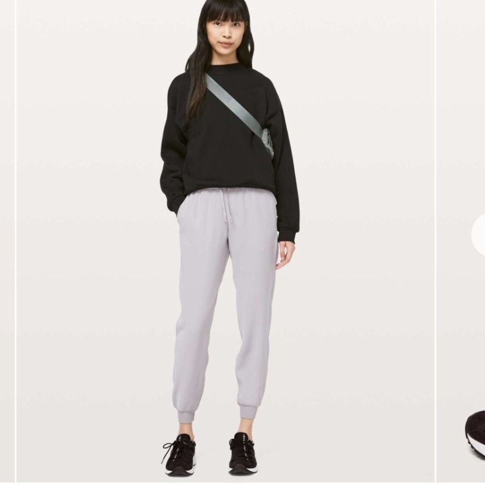 Lululemon On The Fly Jogger 28 Size 6 Dusk Lavender W5BZDS